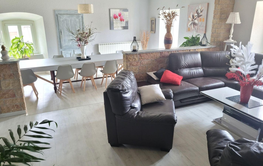 Annonces TARARE : Maison / Villa | CHAMBOST-LONGESSAIGNE (69770) | 200 m2 | 395 000 € 
